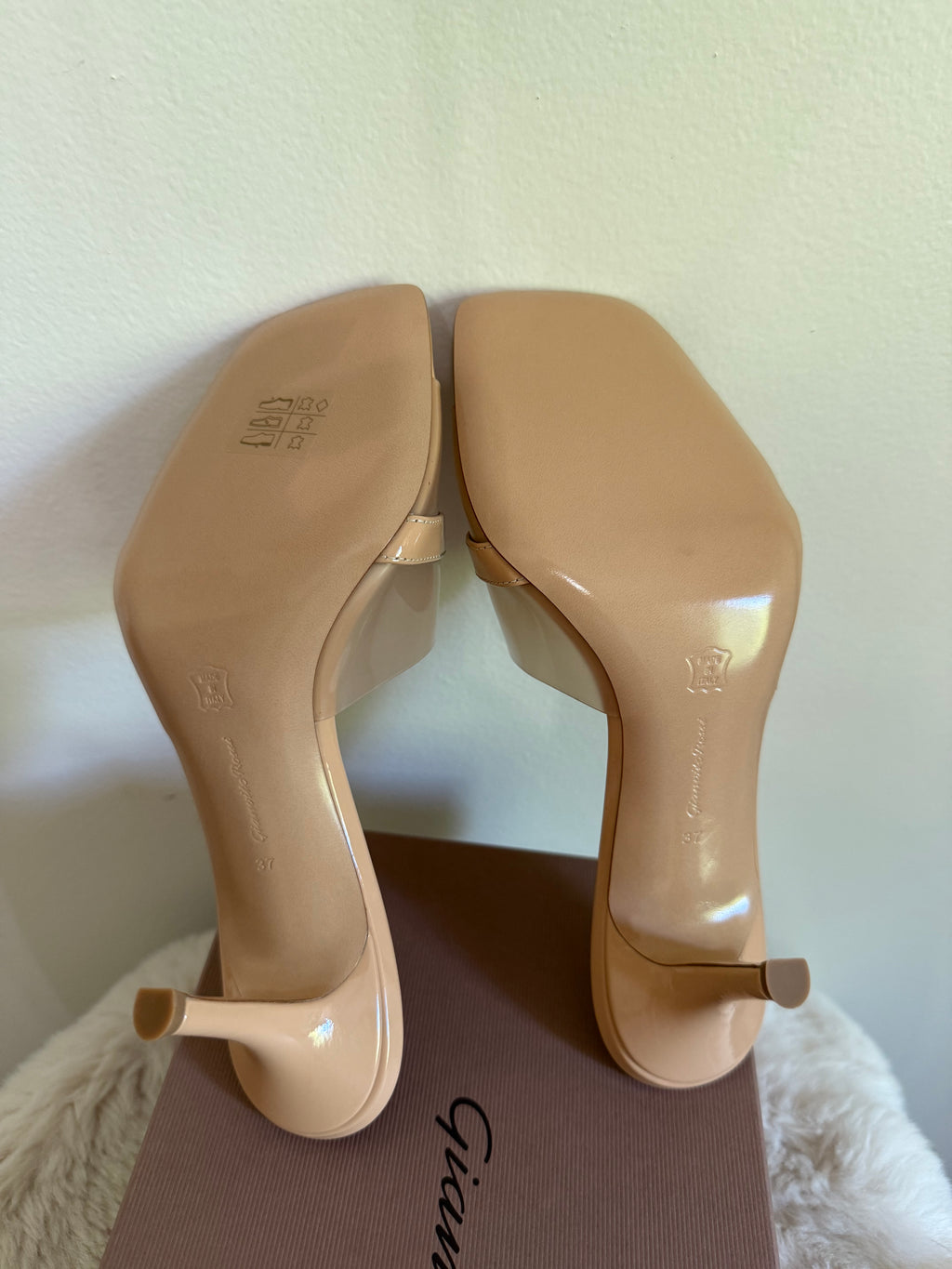 GIANVITO ROSSI BUCKLE SLIP-ON SANDALS