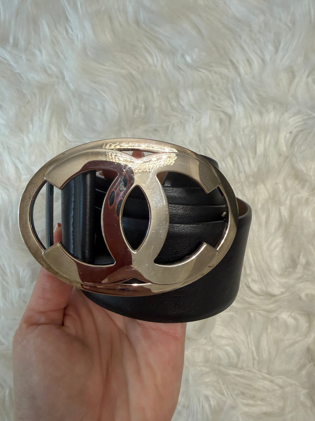 VINTAGE CHANEL LARGE CC LOGO LEATHER BELT
