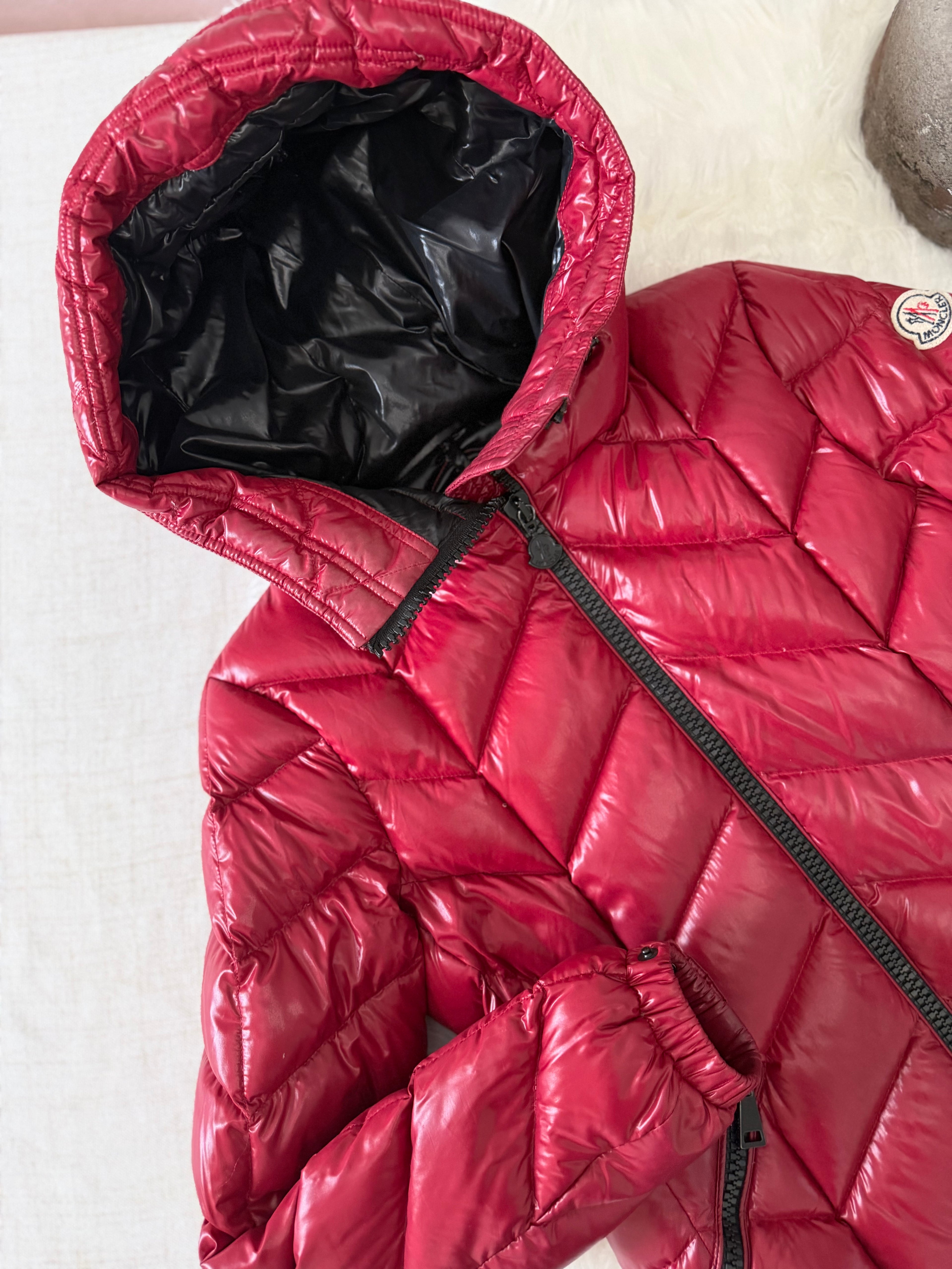 Moncler hooded Short Down Jacket