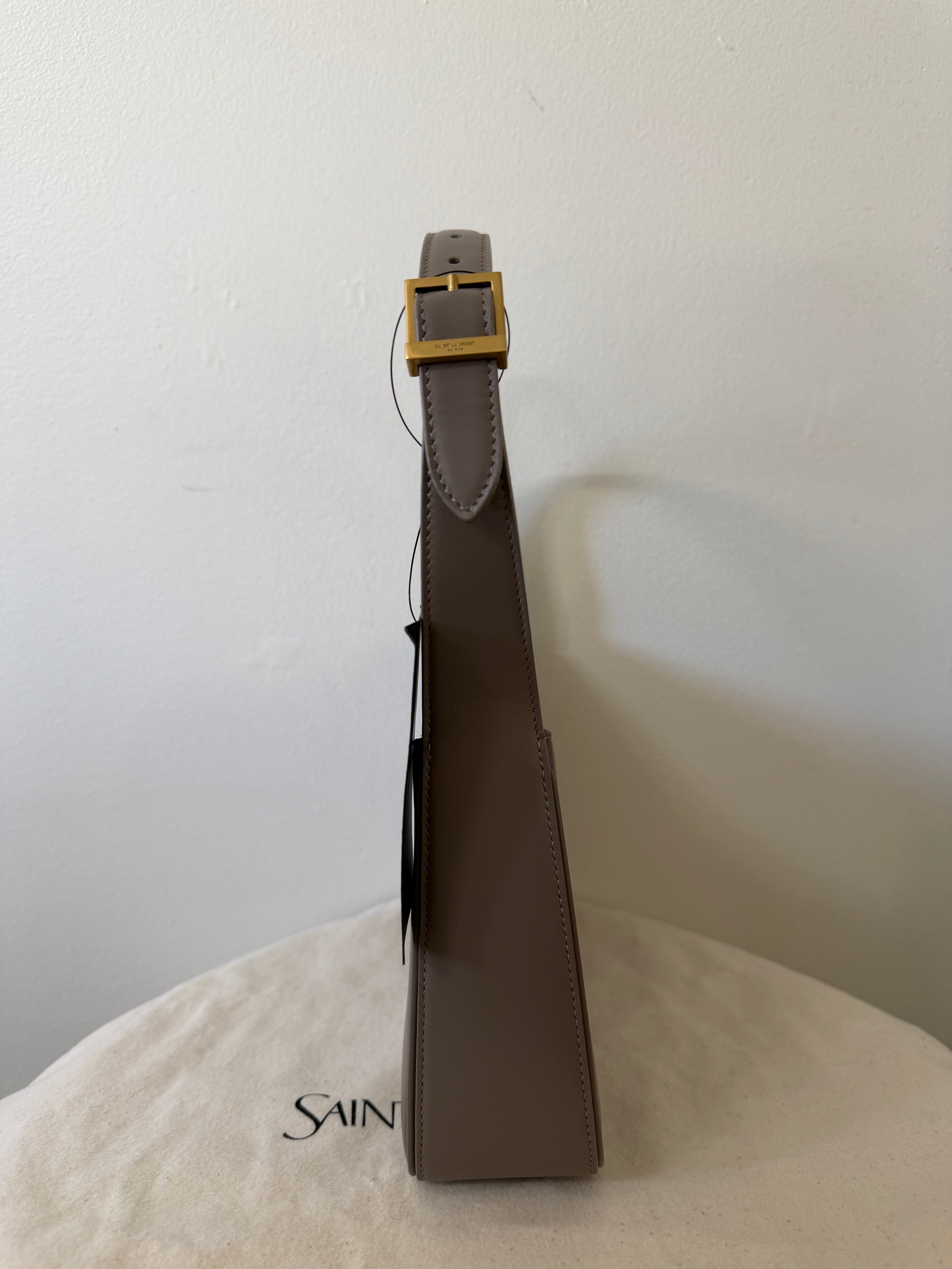 SAINT LAURENT 5 A 7 SHOULDER BAG