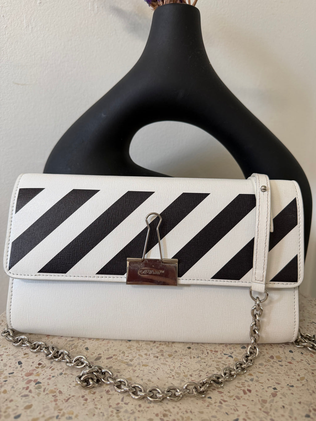 OFF-WHITE DIAG BINDER CLIP BAG