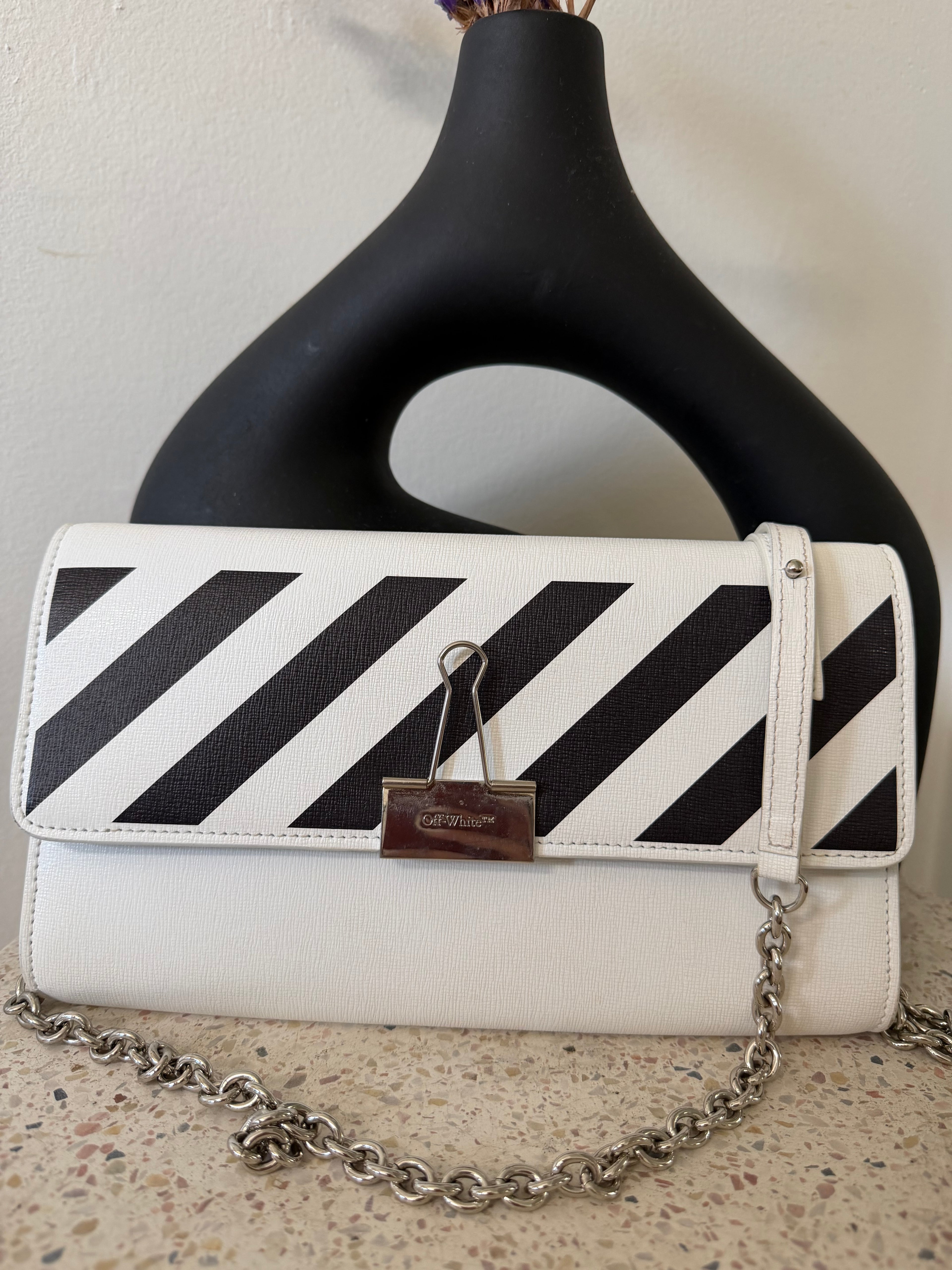 OFF-WHITE DIAG BINDER CLIP BAG