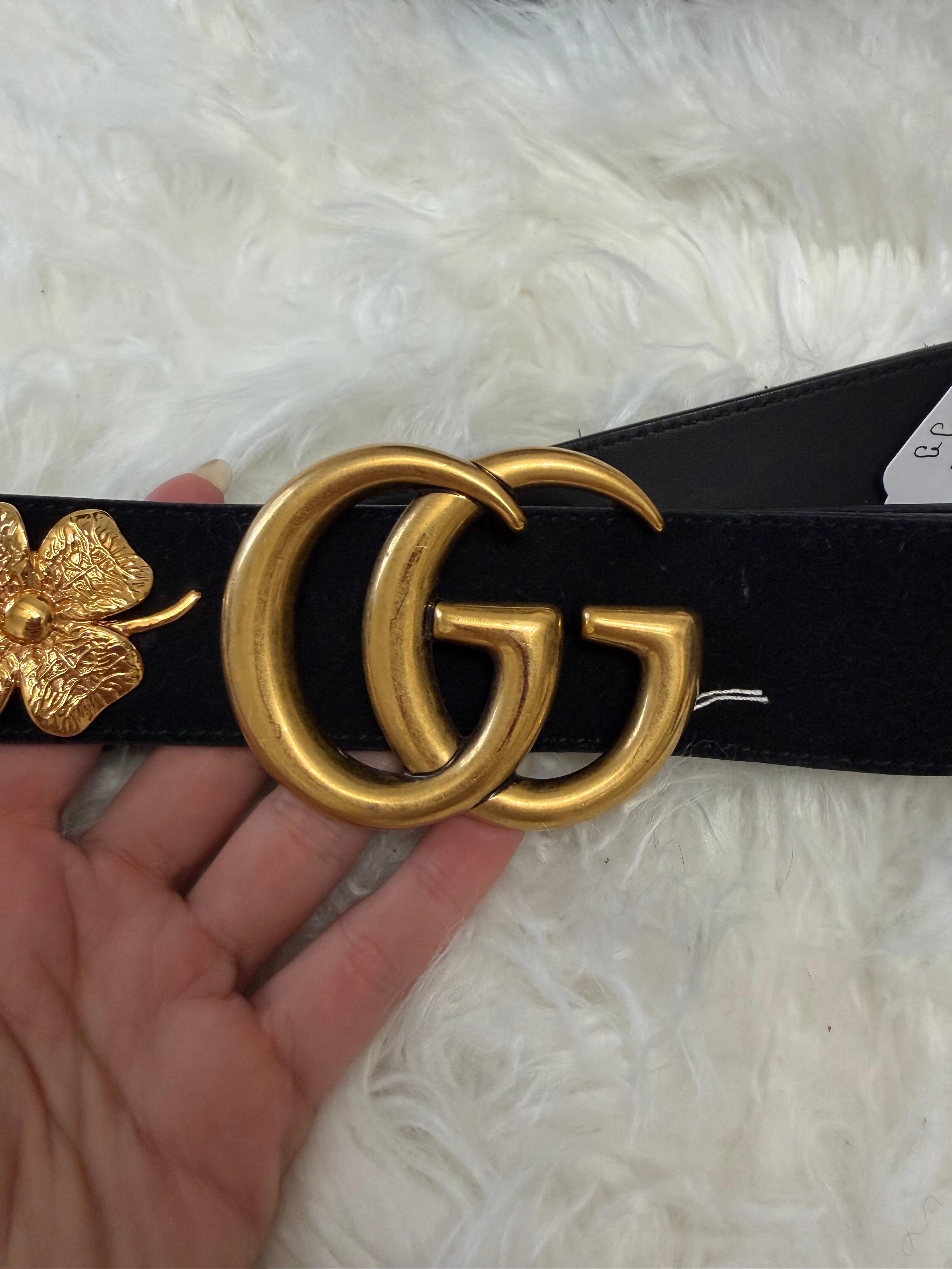 GUCCI GG Marmont SUEDE BELT WITH FLOWERS