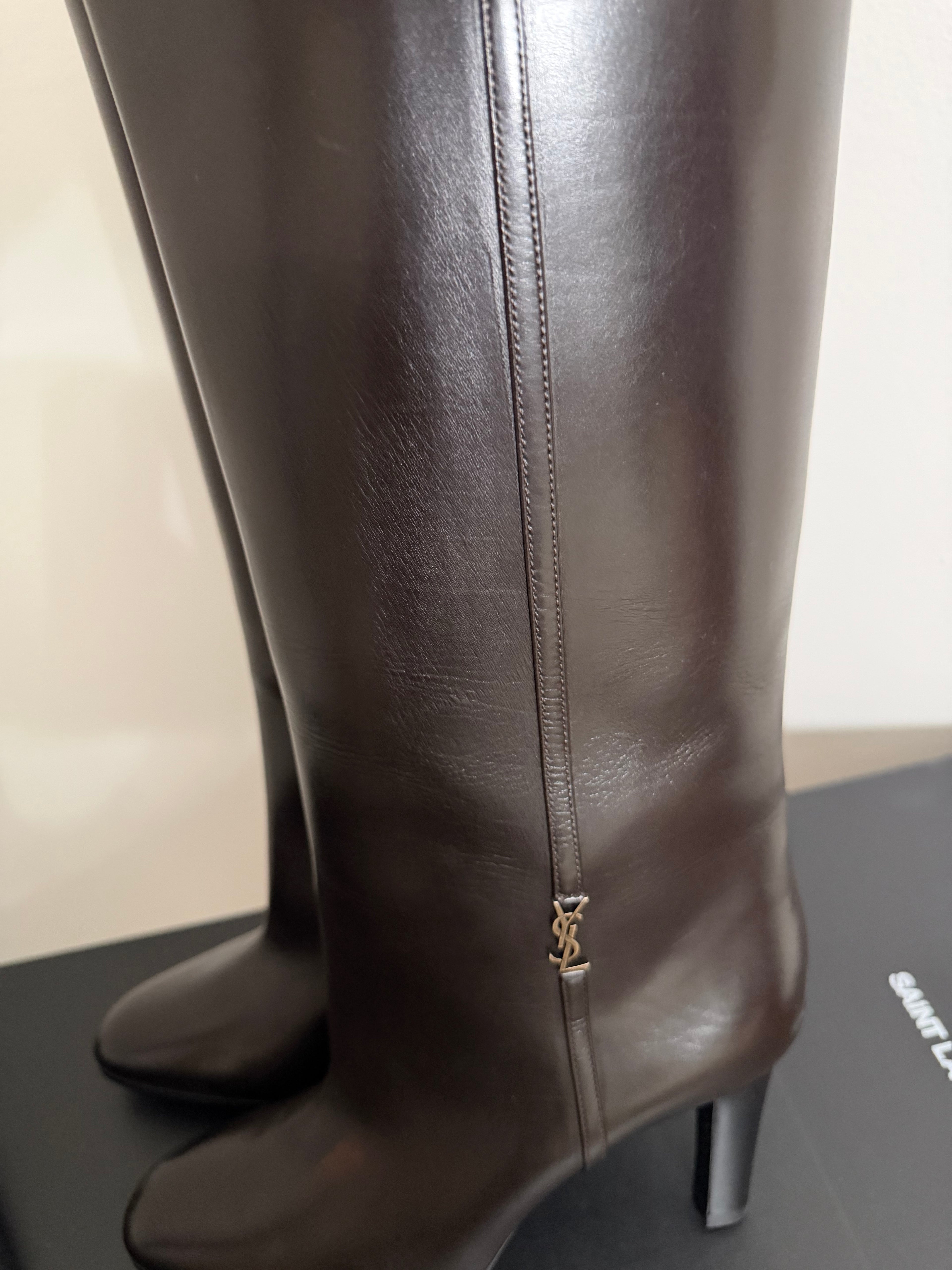 SAINT LAURENT JANE BOOTS