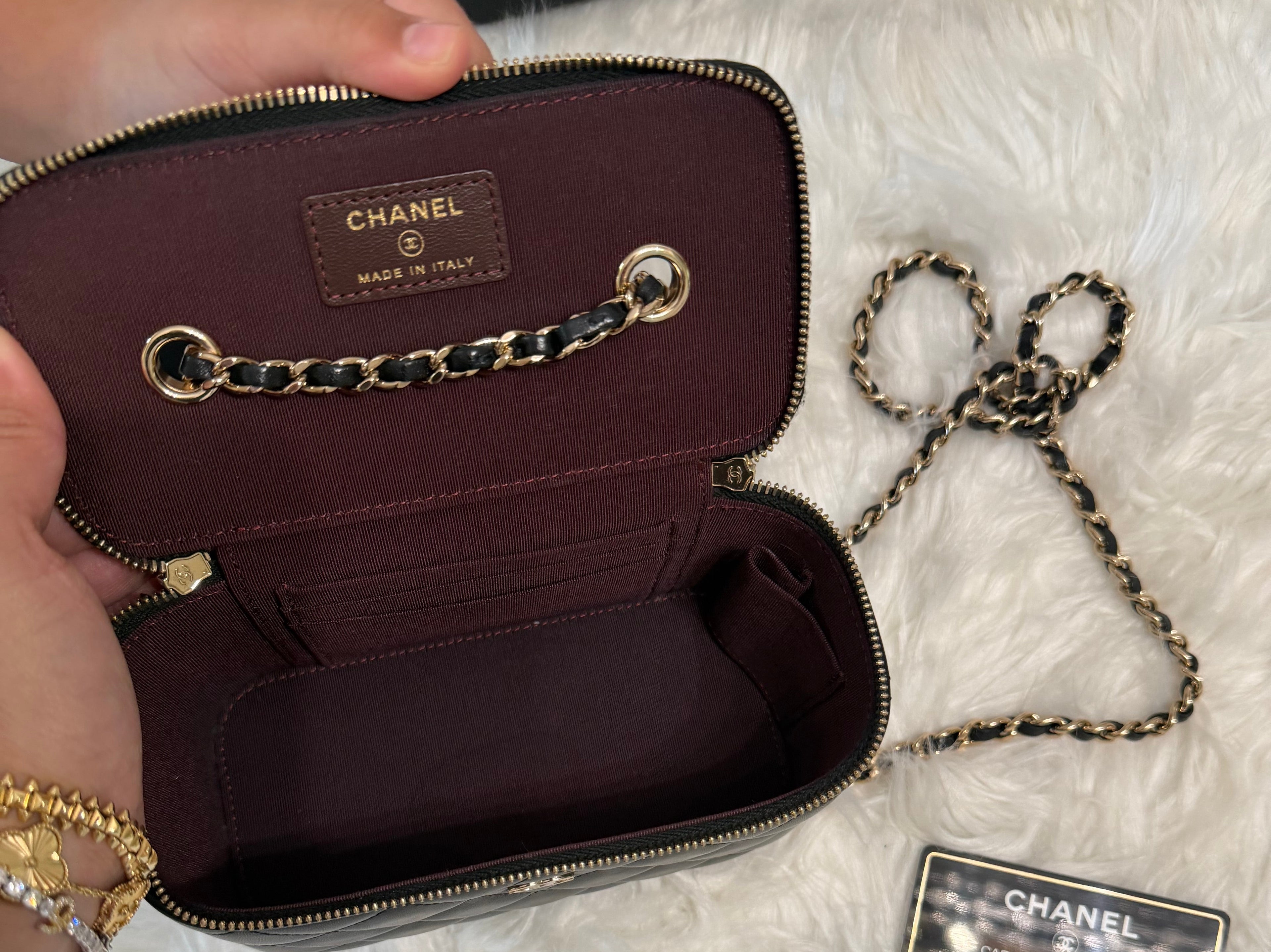 CHANEL VANITY BAG LAMBSKIN GHW