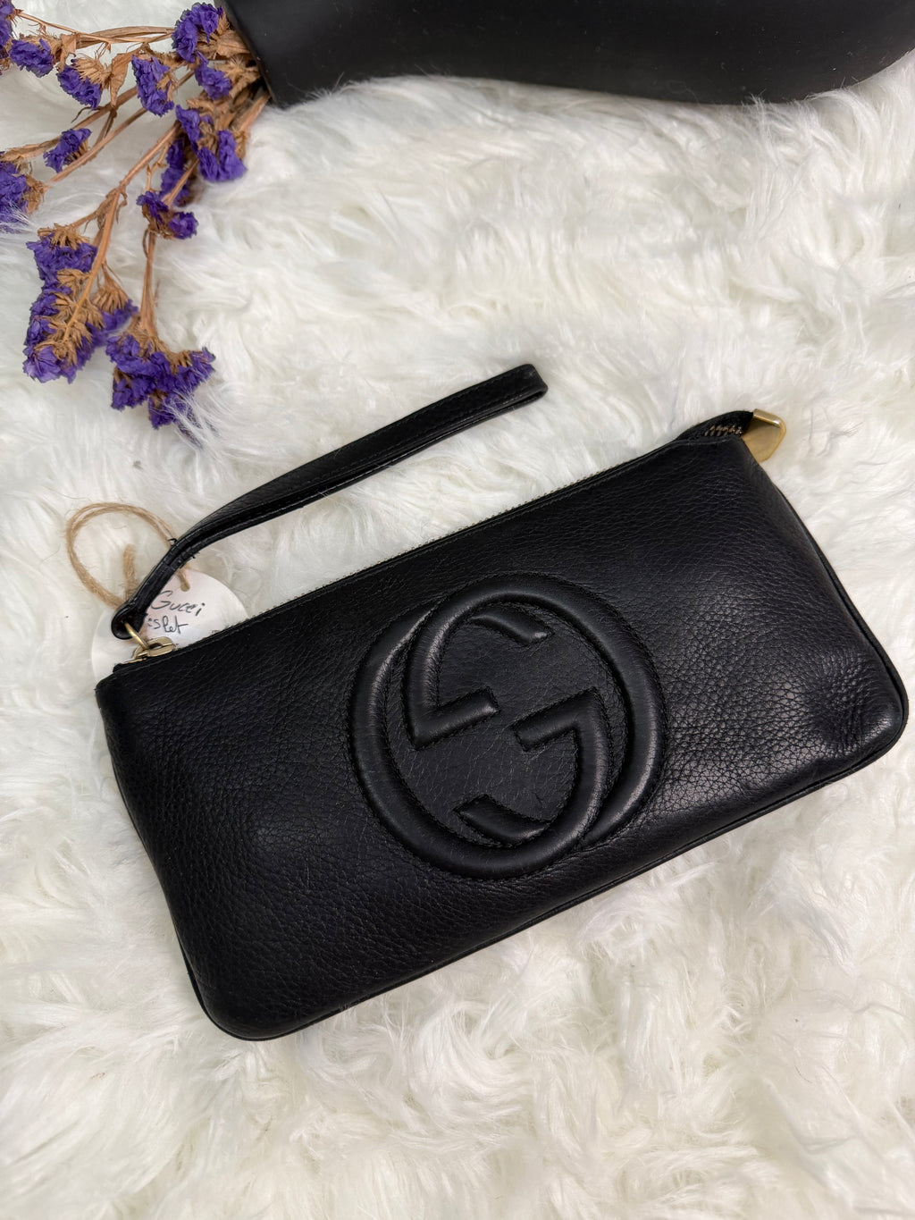 GUCCI INTERLOCKING GG WRISLET/POUCH