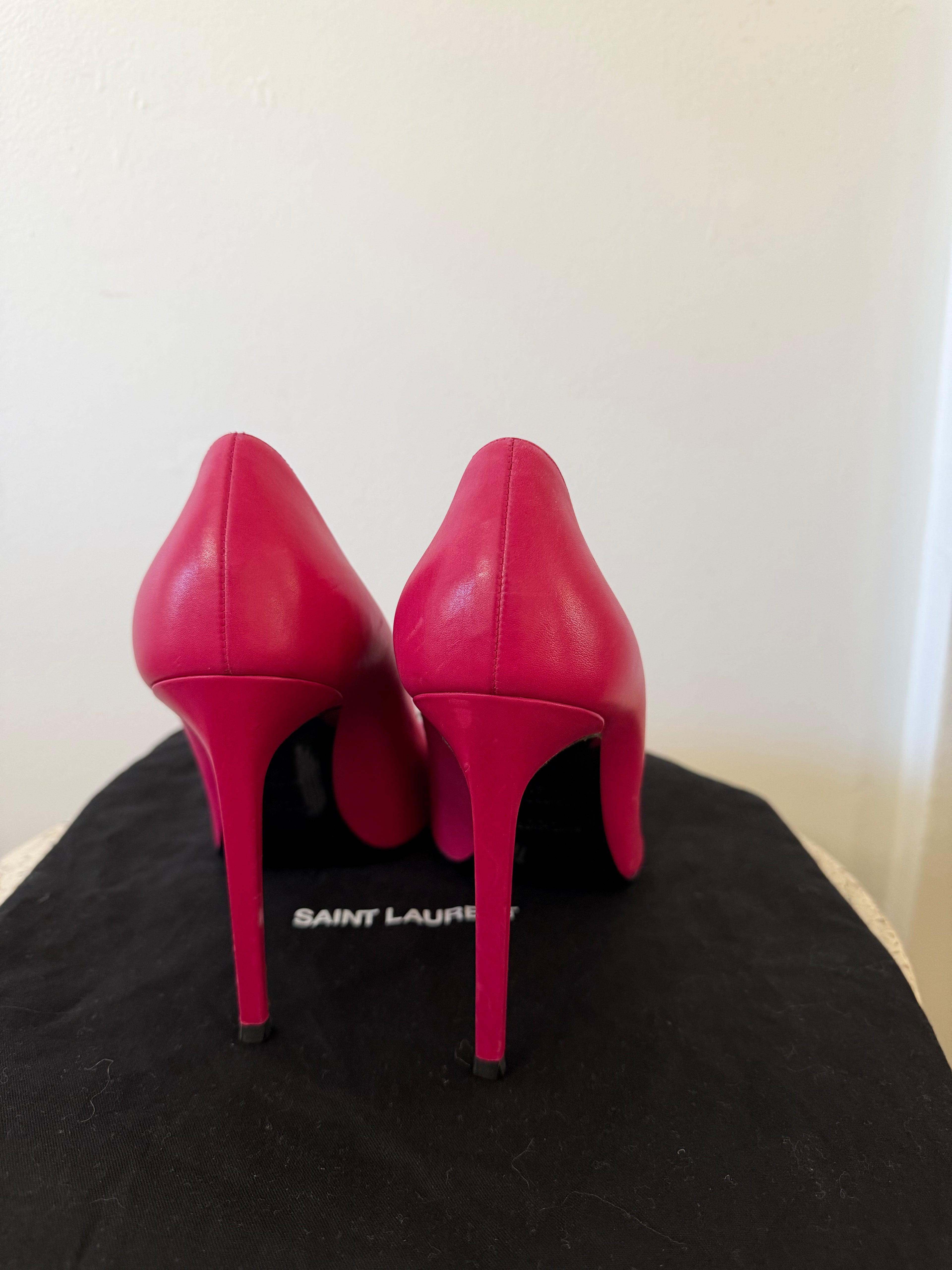 Saint Laurent Anja Stilletto Pump
