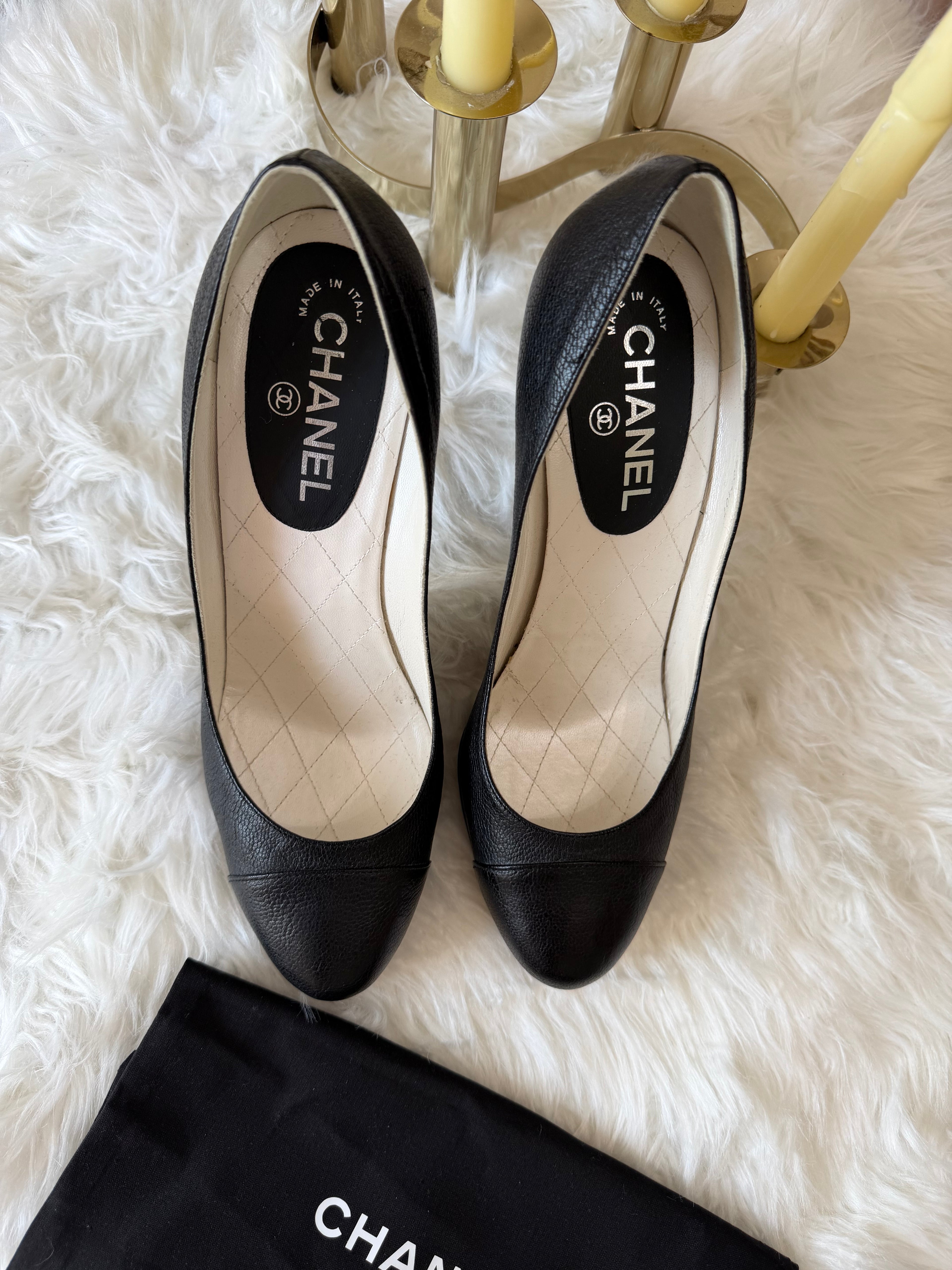CHANEL INTERLOCKING CAVIAR LEATHER HEELS WITH PEARL HEEL