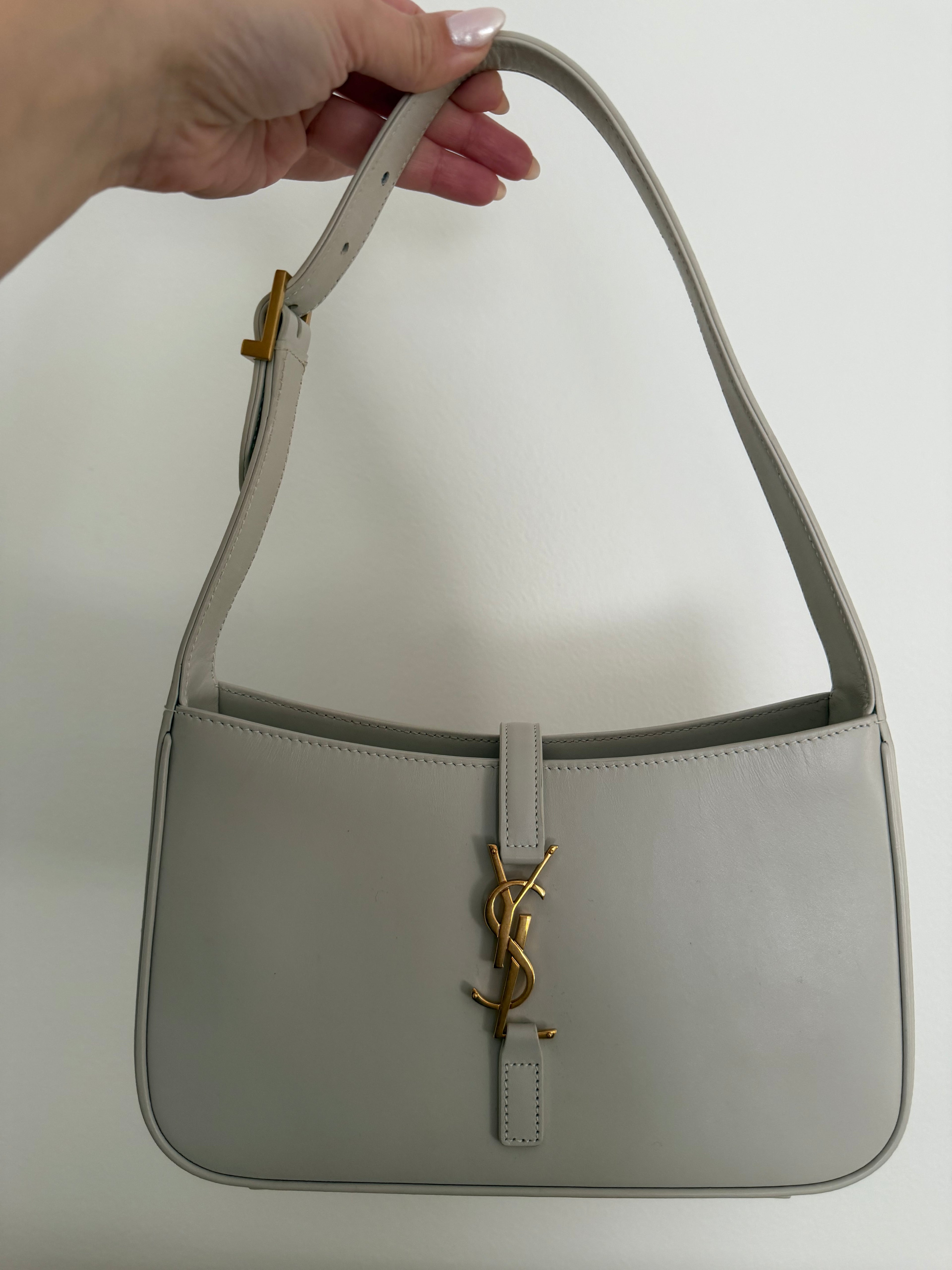 SAINT LAURENT 5 A 7 SHOULDER BAG