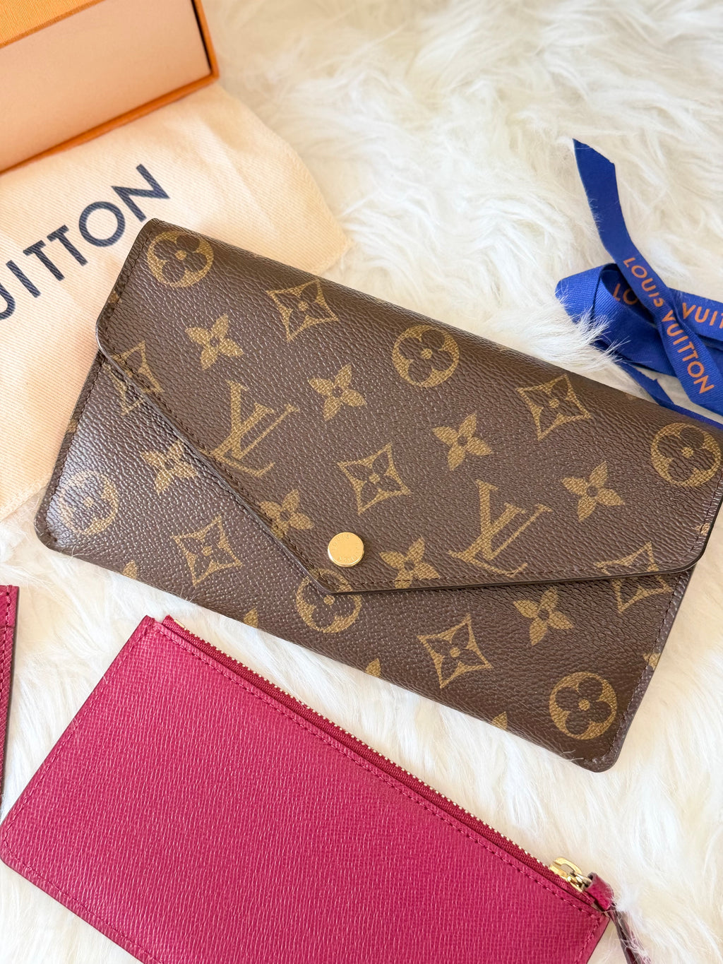 LOUIS VUITTON JEANNE WALLET IN MONOGRAM CANVAS
