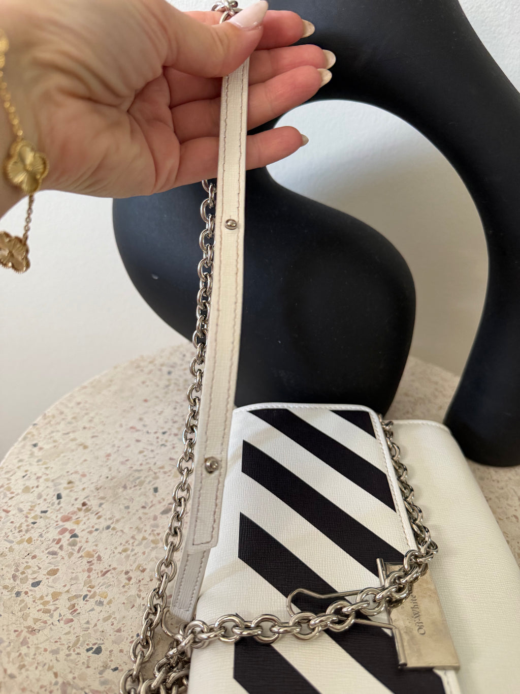 OFF-WHITE DIAG BINDER CLIP BAG