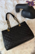 CHANEL GRAND TOTE IN CAVIAR LEATHER