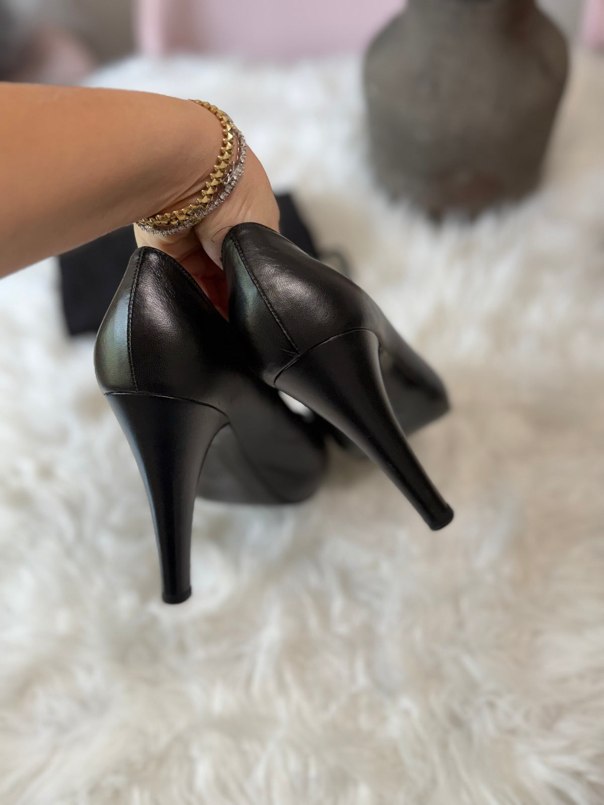 CHANEL LEATHER HIGH HEEL STILETTO WITH SMALL GOLD CC LOGO