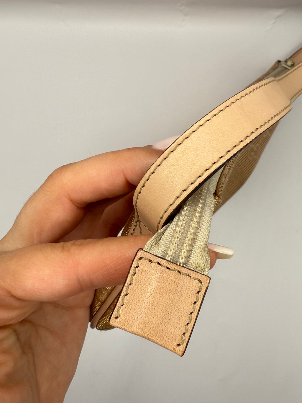 Vintage Gucci Boat Pochette