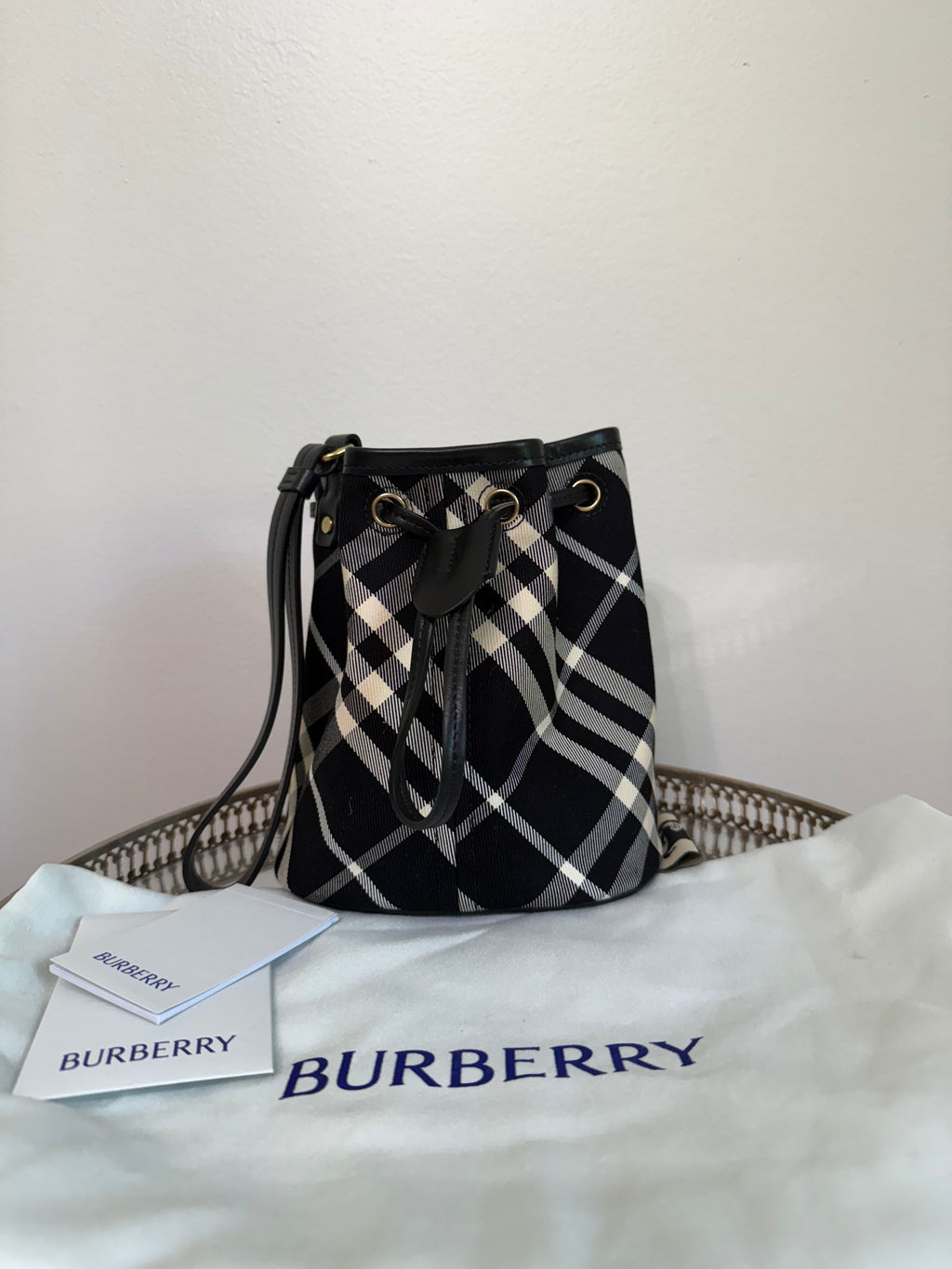 Checked Drawstring bucket bag