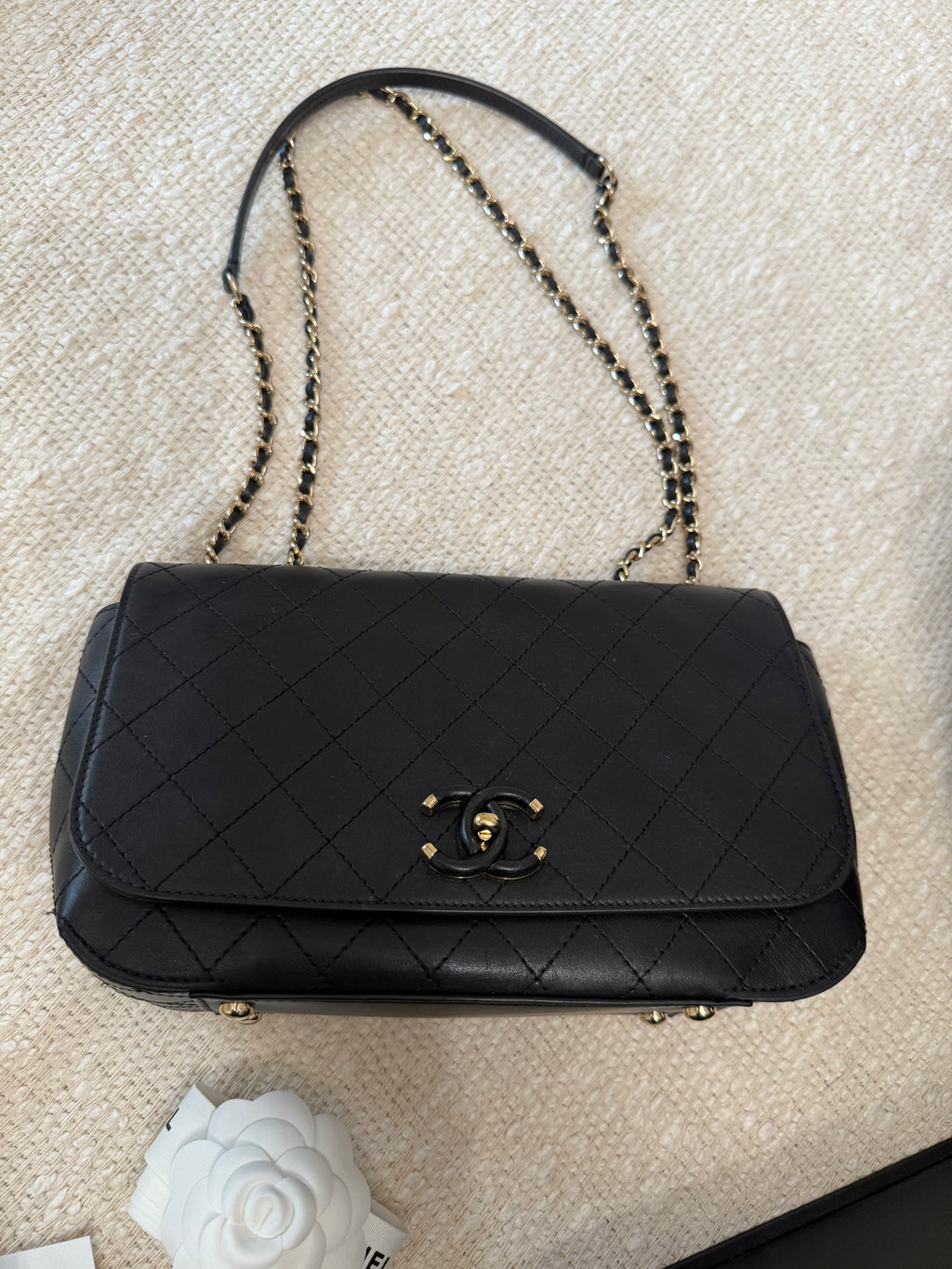 CHANEL Calfskin MEDIUM ALL STITCHED CC FLAP BAG