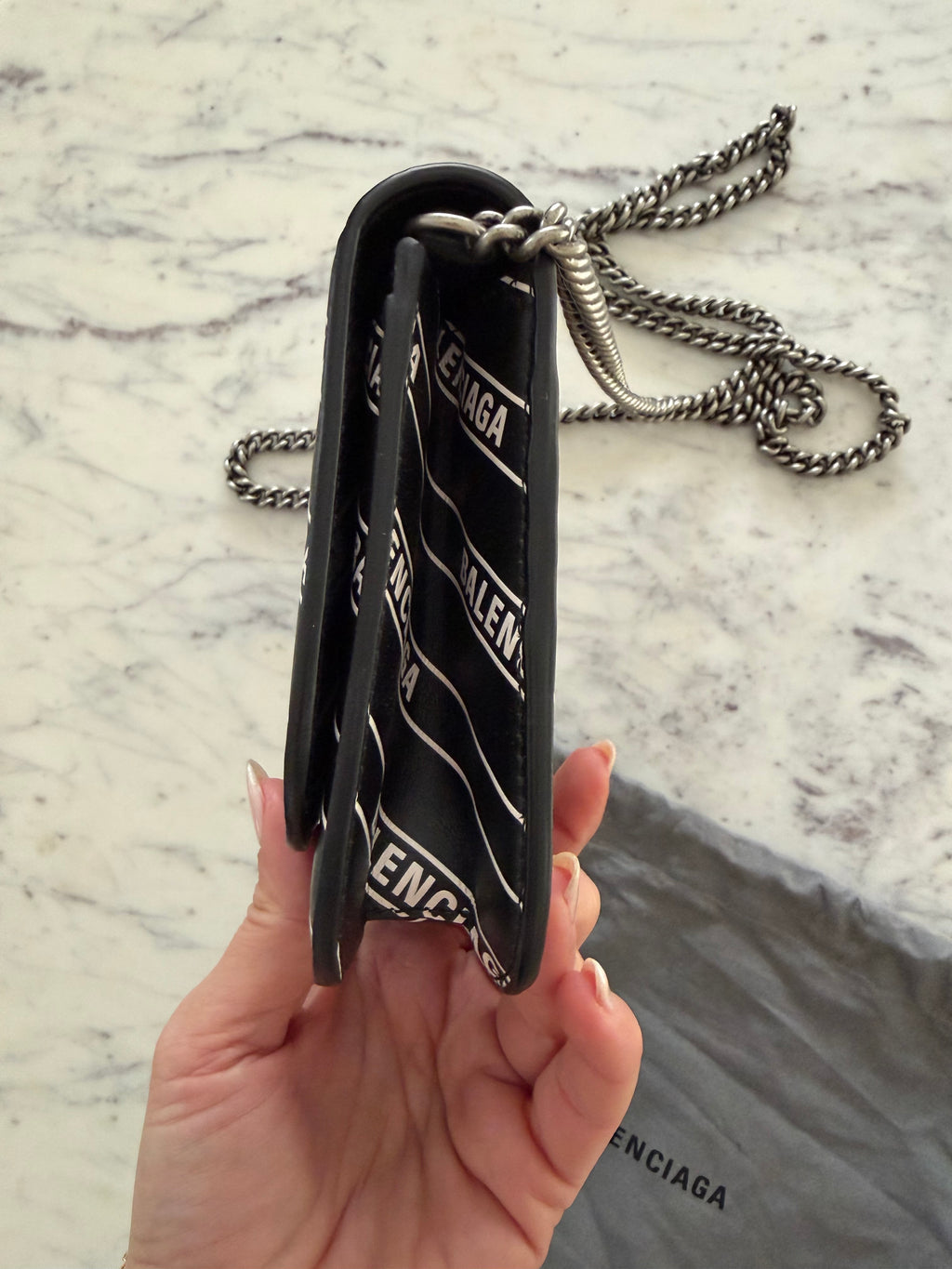 BALENCIAGA B LOGO WALLET ON CHAIN