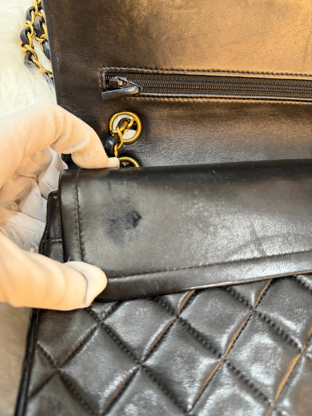CHANEL VINTAGE MEDIUM CLASSIC FLAP IN LAMBSKIN LEATHER
