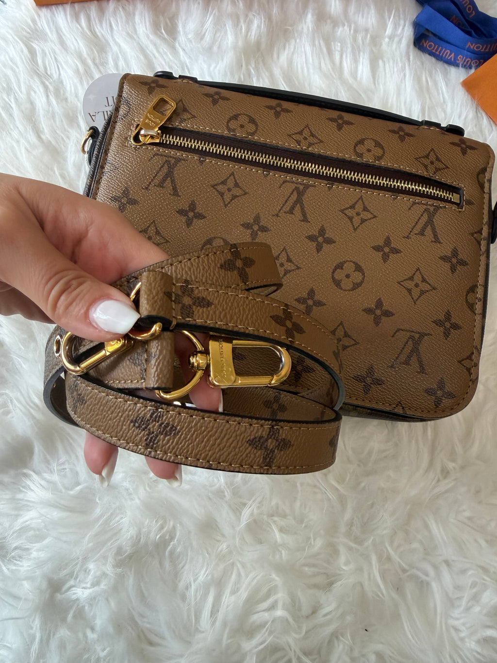 LOUIS VUITTON MONOGRAM POCHETTE METIS