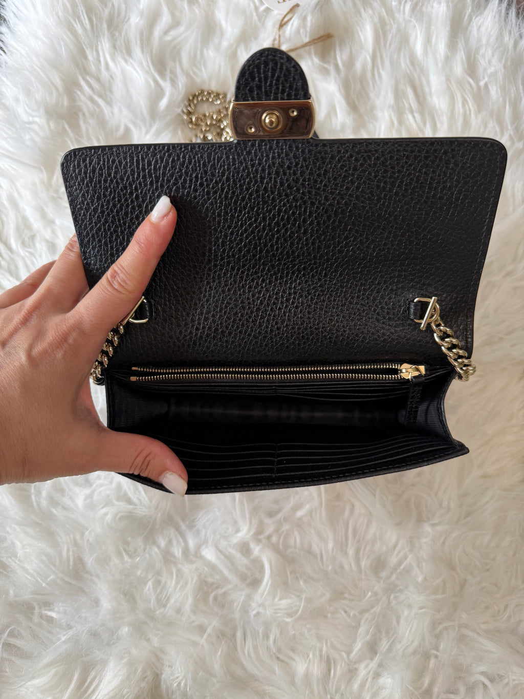 GUCCI INTERLOCKING G WALLET ON CHAIN