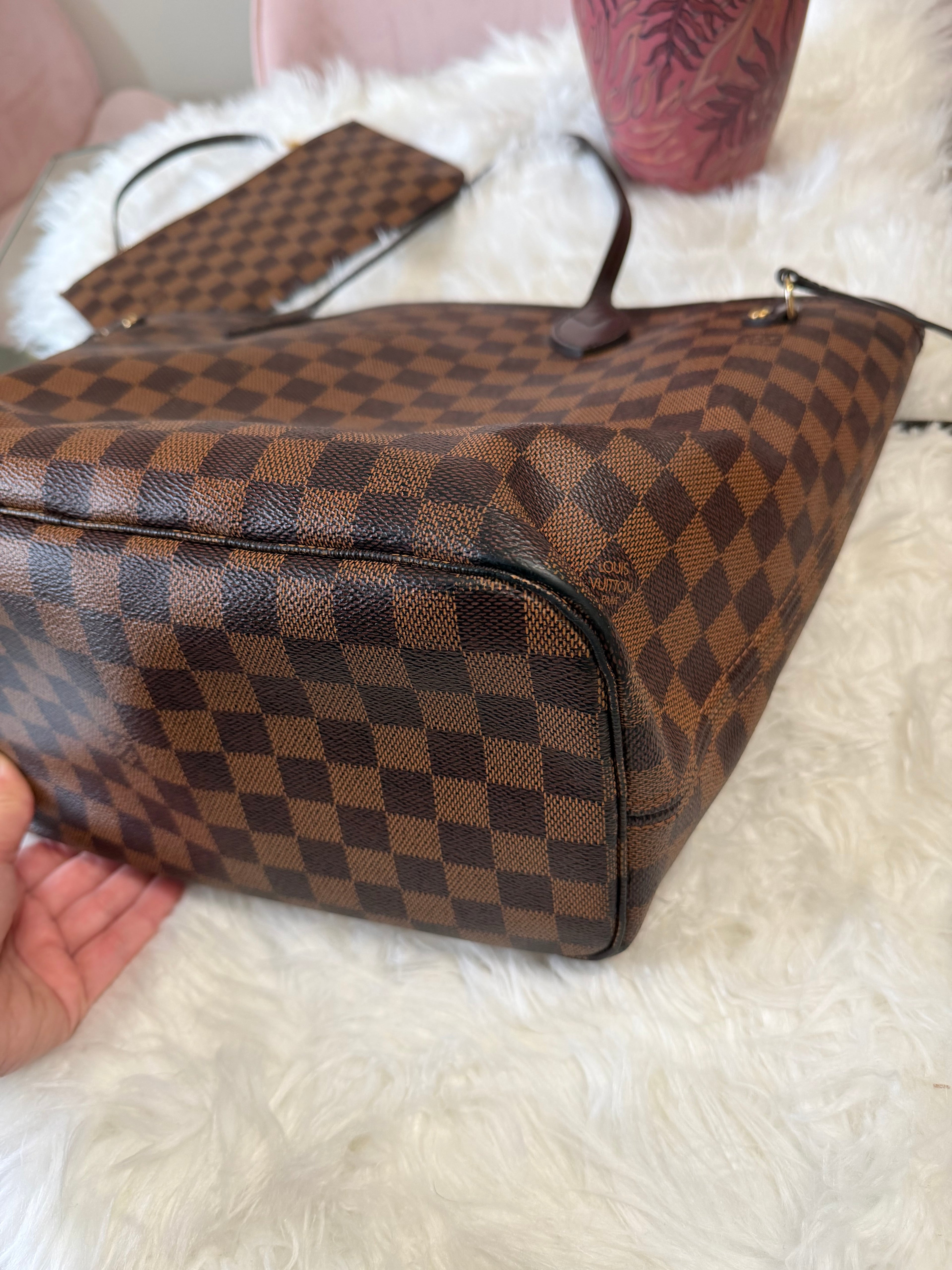 LOUIS VUITTON NEFERFUL DAMIER EBENE MM TOTE