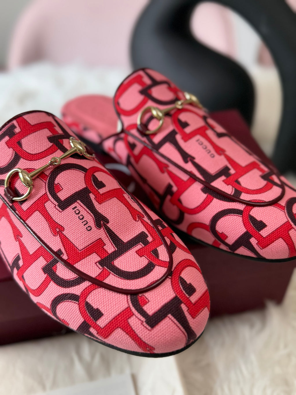 GUCCI PRINCETOWN HORSEBIT PRINT LOAFER MULES