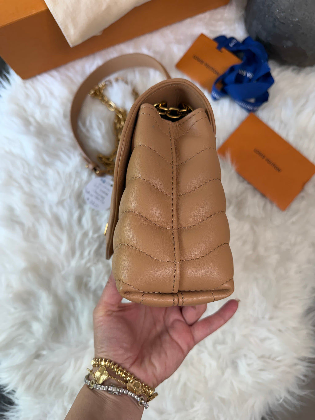 LOUIS VUITTON CALFSKIN LV NEW WAVE CHAIN BAG