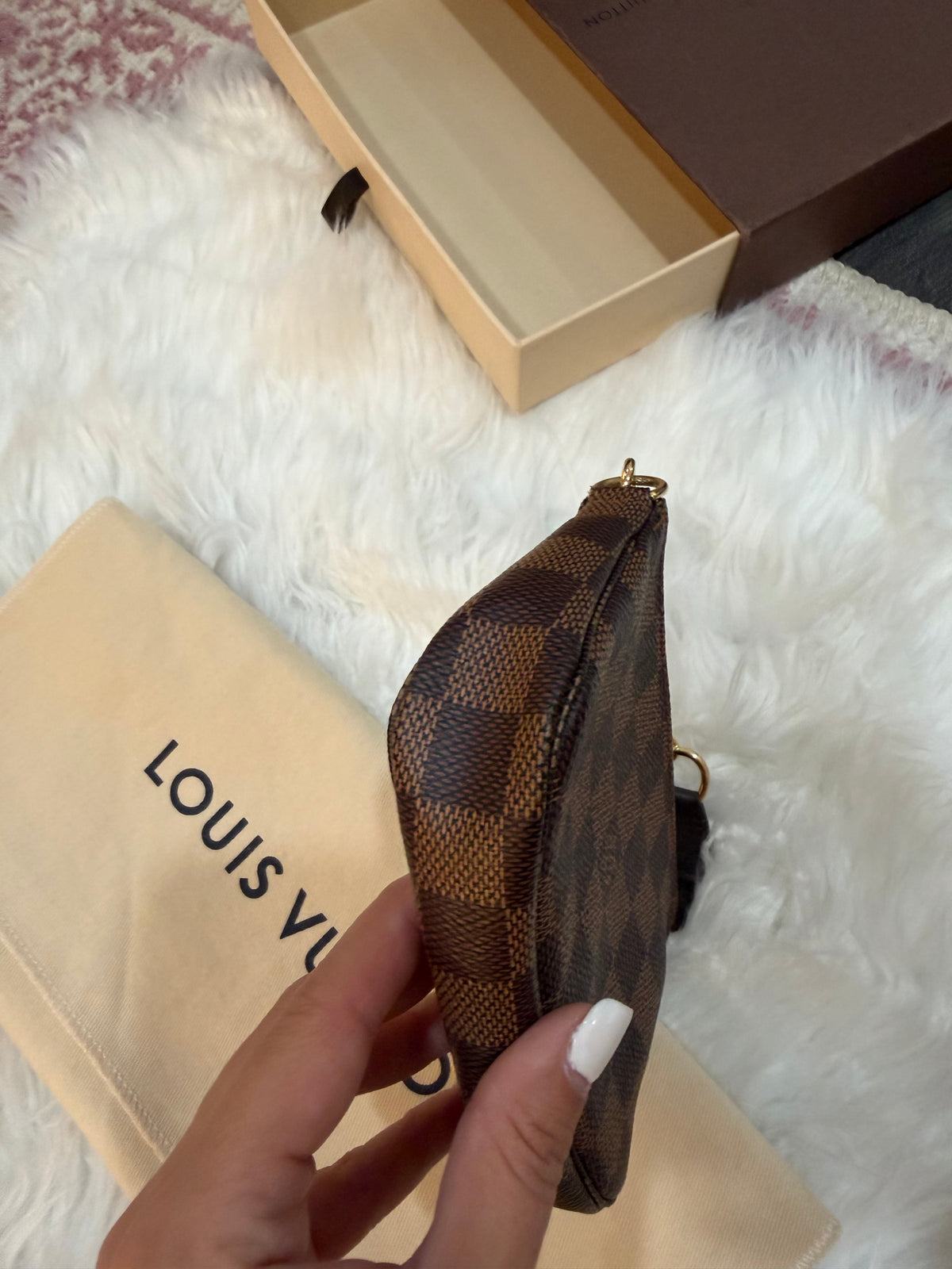 LOUIS VUITTON MINI POCHETTE DAMIER EBENE