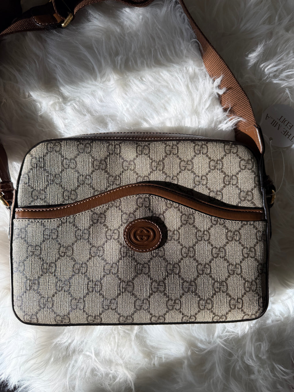 GUCCI GG SUPREME MONOGRAM AZALEA MESENGER BAG