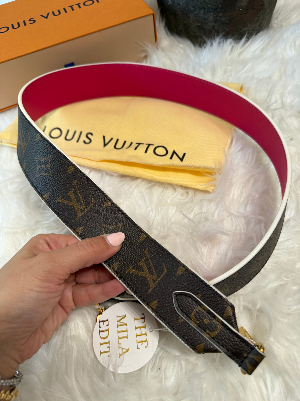 LOUIS VUITTON MONOGRAM SHOULDER STRAP WITH DISTINCTIVE HOT PINK LEATHER LINING