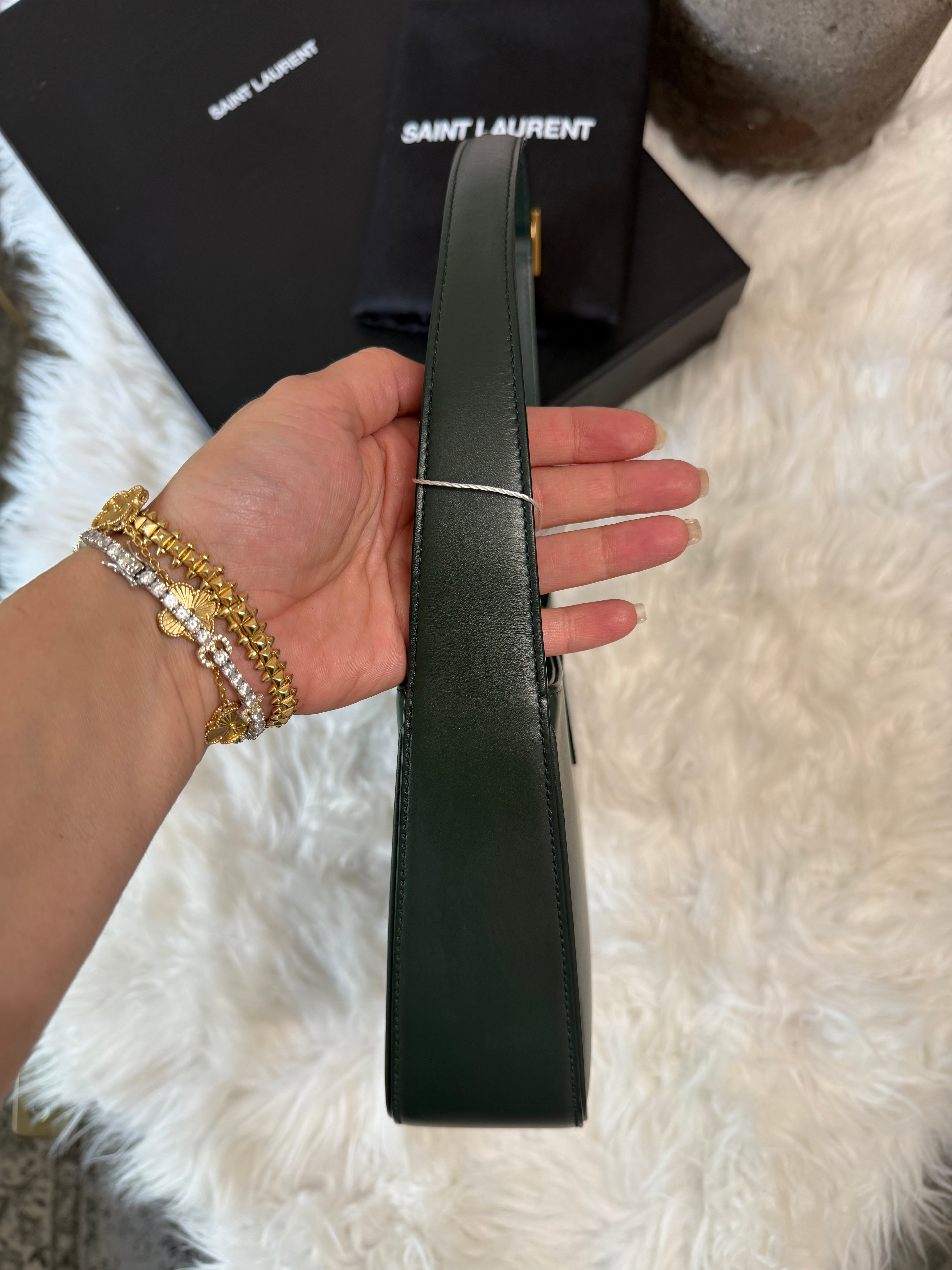SAINT LAURENT 5 A 7 SHOULDER BAG