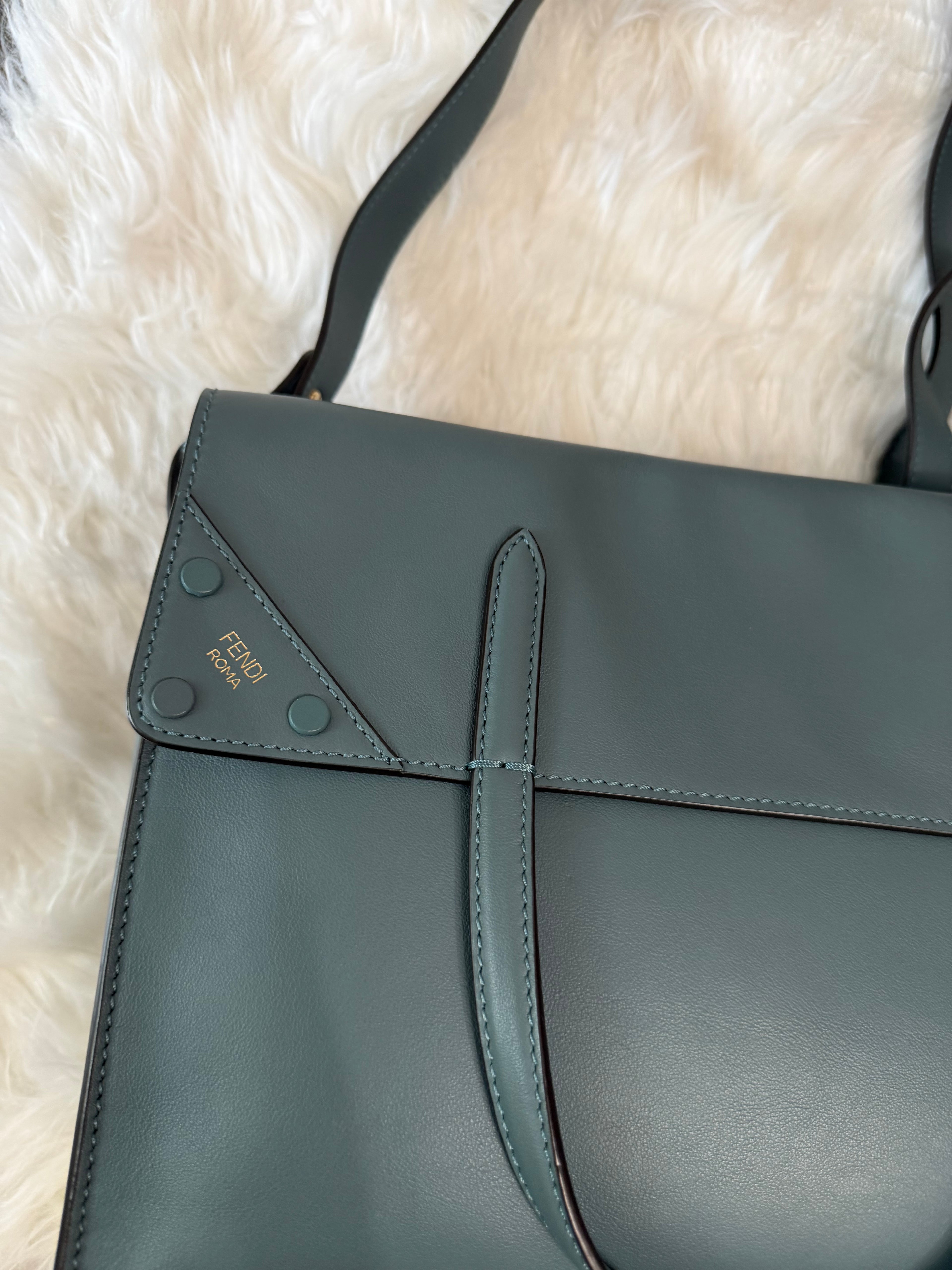 FENDI FLIP TOTE BAG