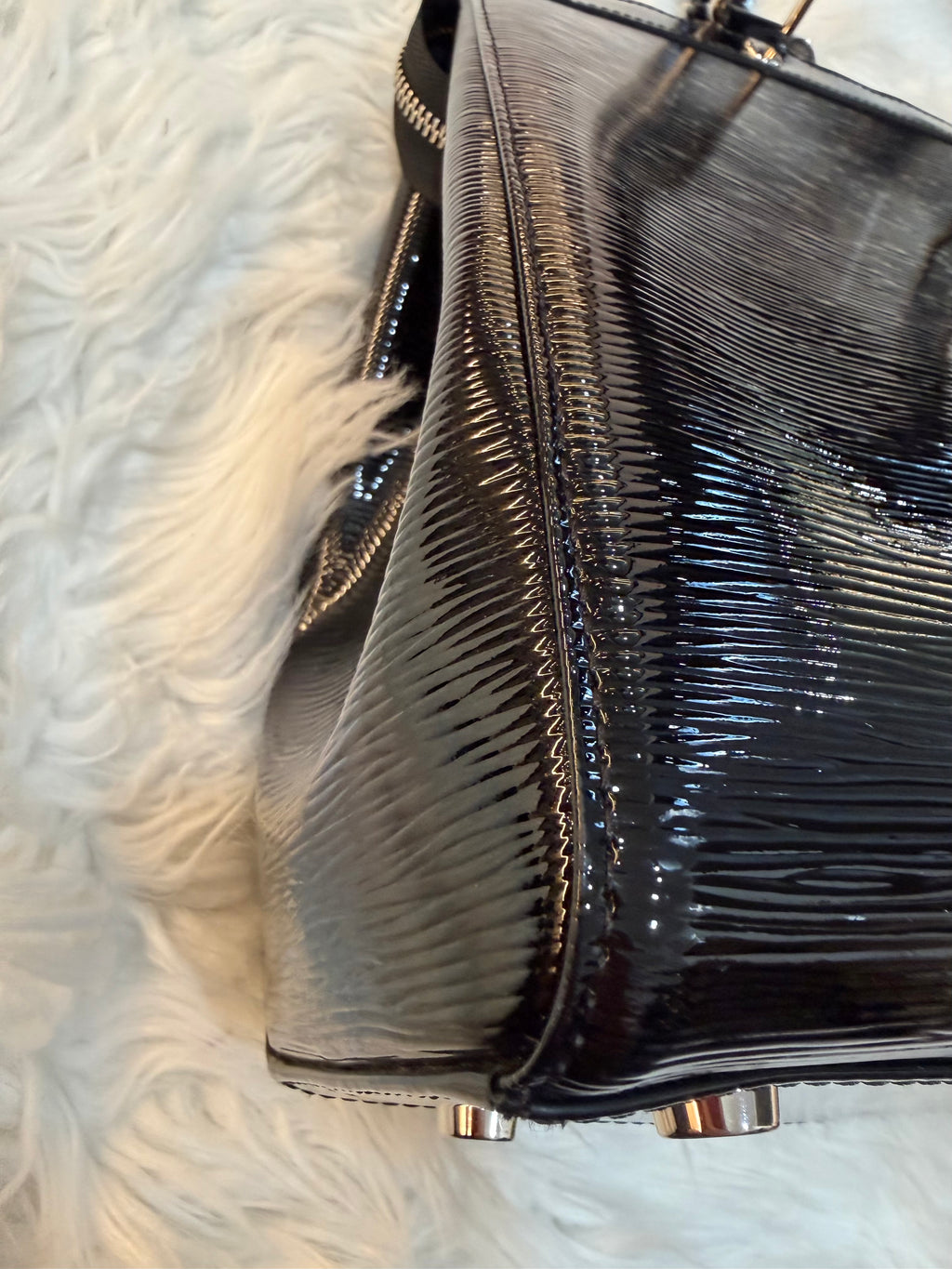 LOUIS VUITTON BREA GM EPI LEATHER