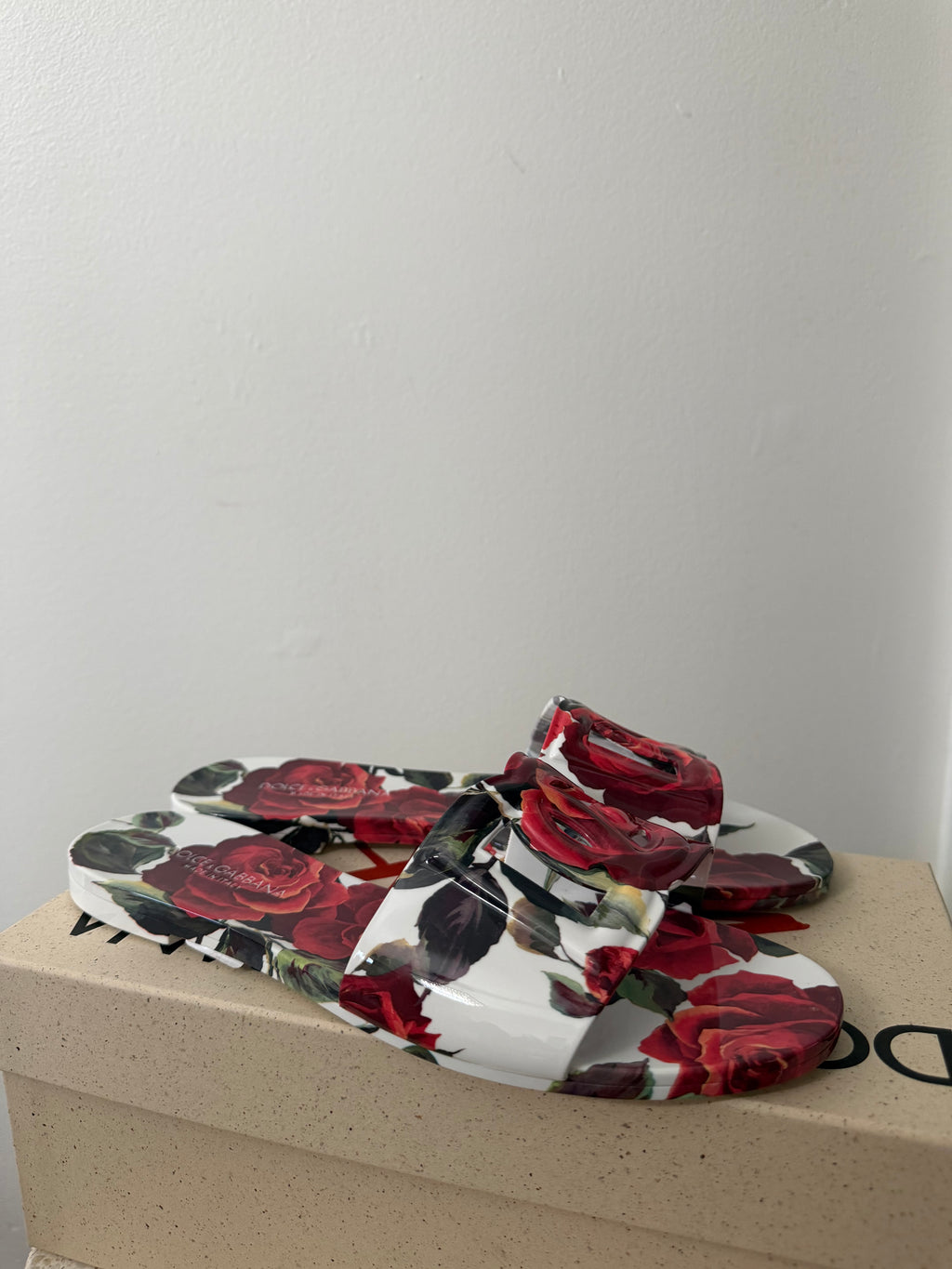 DOLCE GABBANA BEACHWEAR FLOWER RUBBER SLIDES