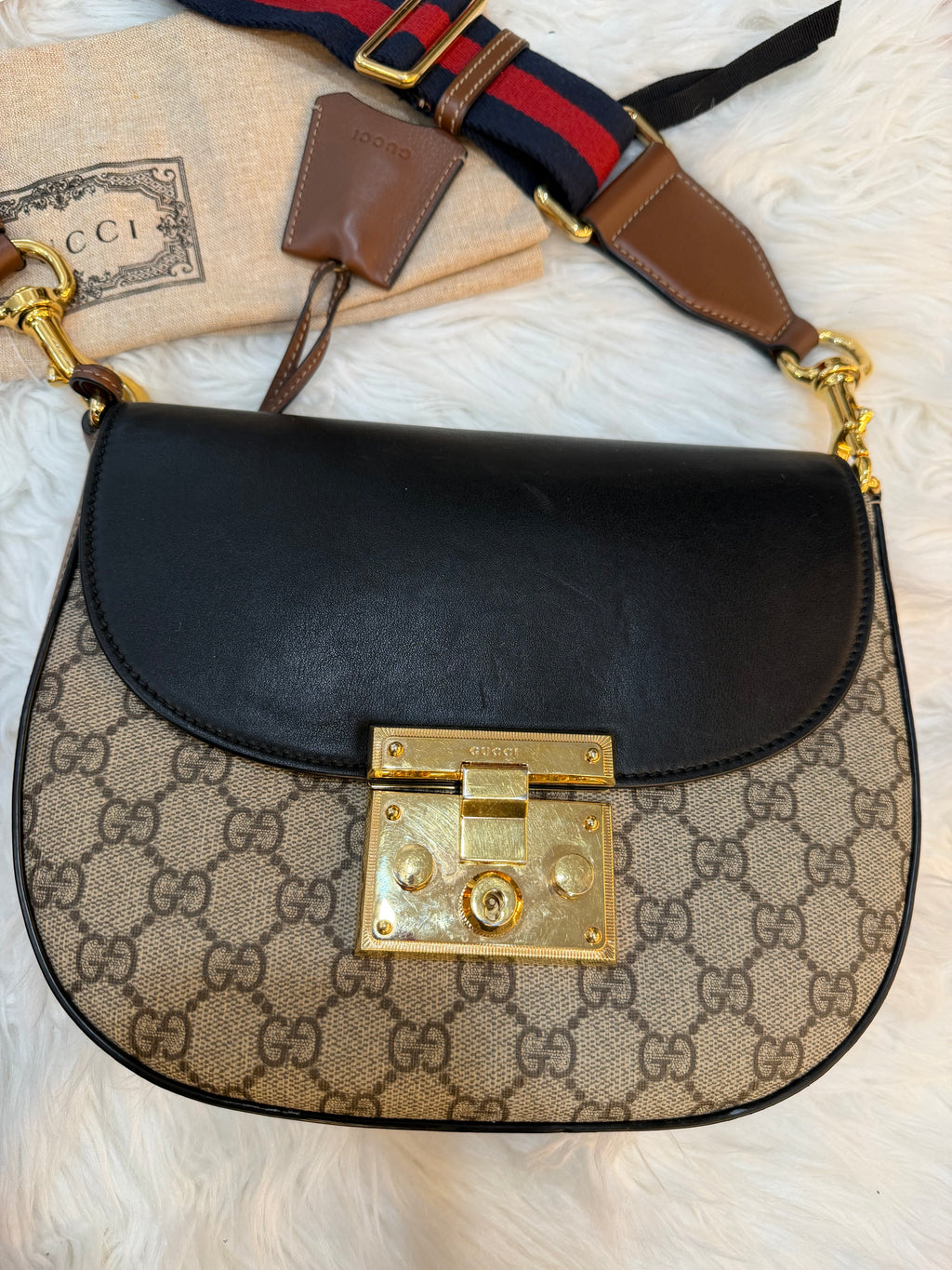 GUCCI PADLOCK SMALL GG SUPREME SHOULDER BAG