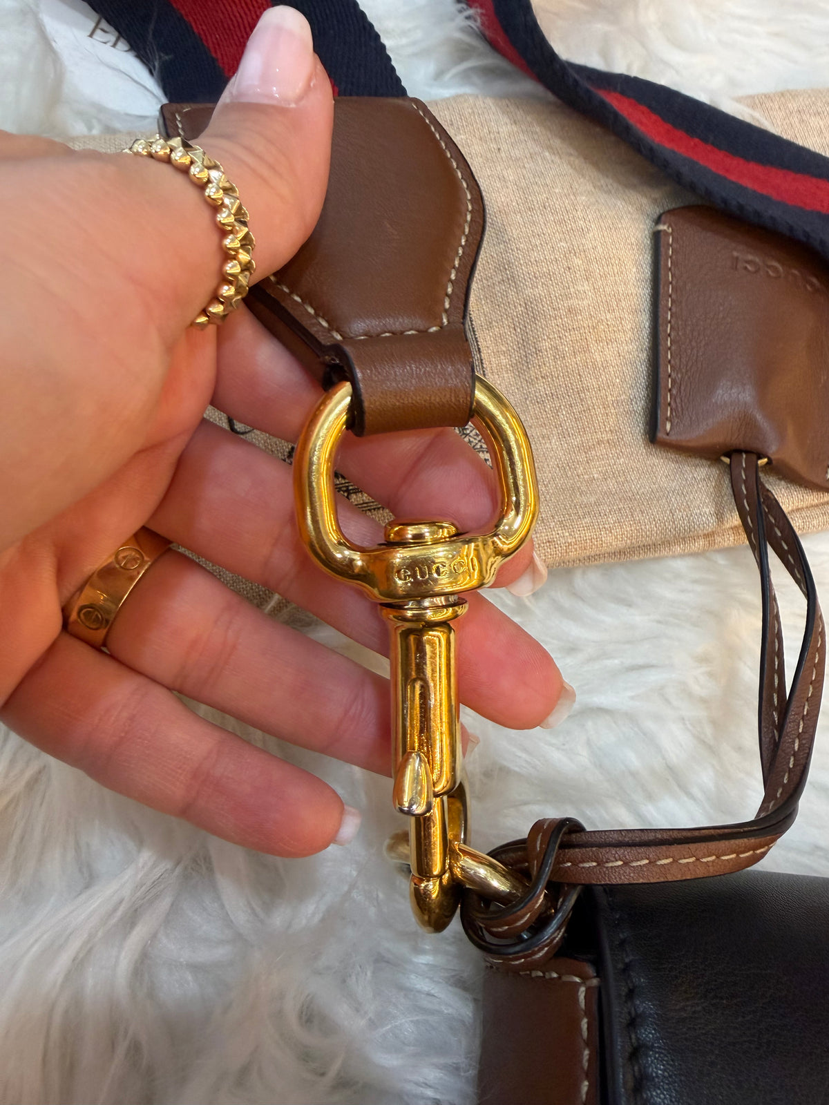 GUCCI PADLOCK SMALL GG SUPREME SHOULDER BAG