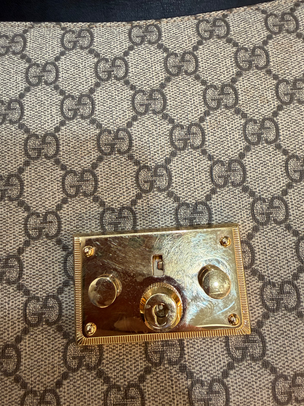 GUCCI PADLOCK SMALL GG SUPREME SHOULDER BAG