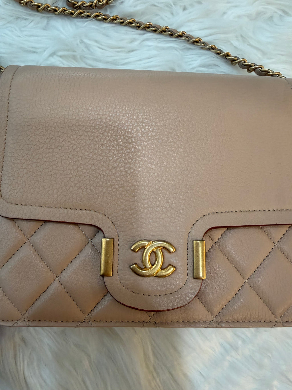 CHANEL (WOC) WALLET ON CHAIN