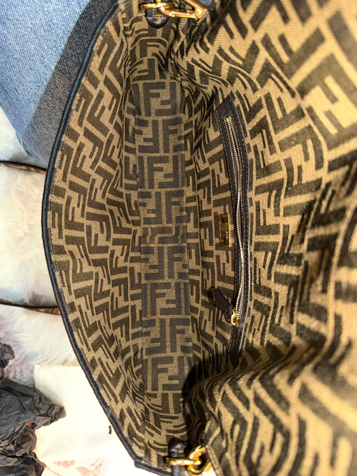 FENDI BAGUETTE FF ZUCCA JACQUARD FABRIC SHOULDER BAG