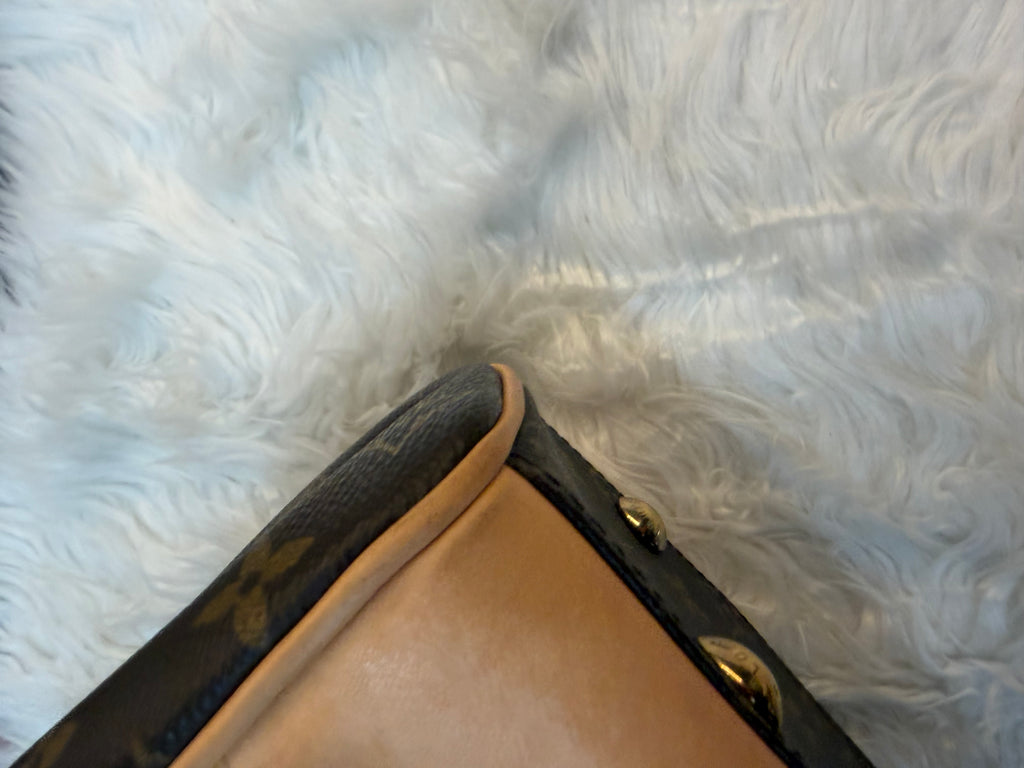 LOUIS VUITTON BEVERLY MM MONOGRAM CANVAS SHOULDER BAG