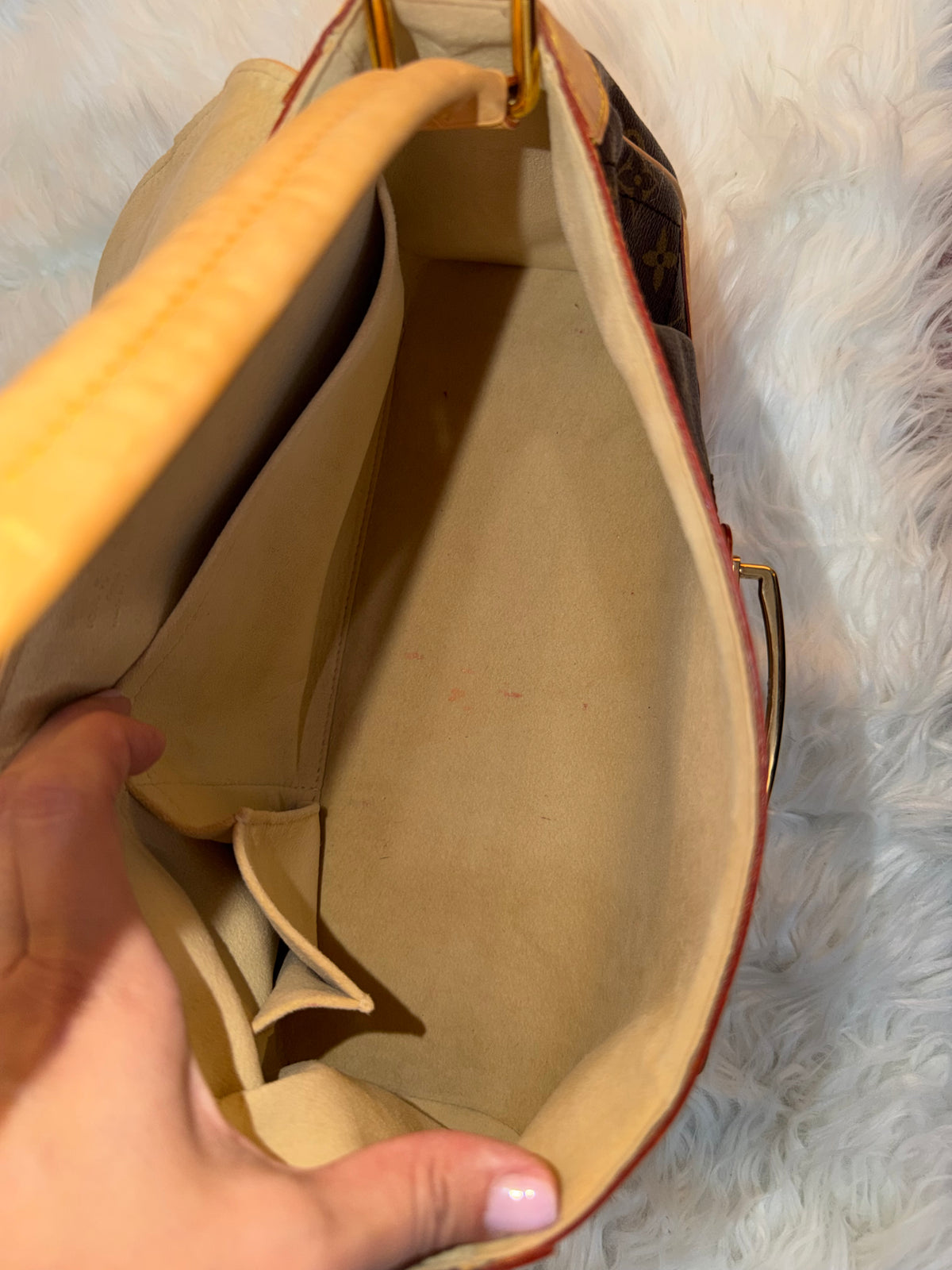 LOUIS VUITTON BEVERLY MM MONOGRAM CANVAS SHOULDER BAG