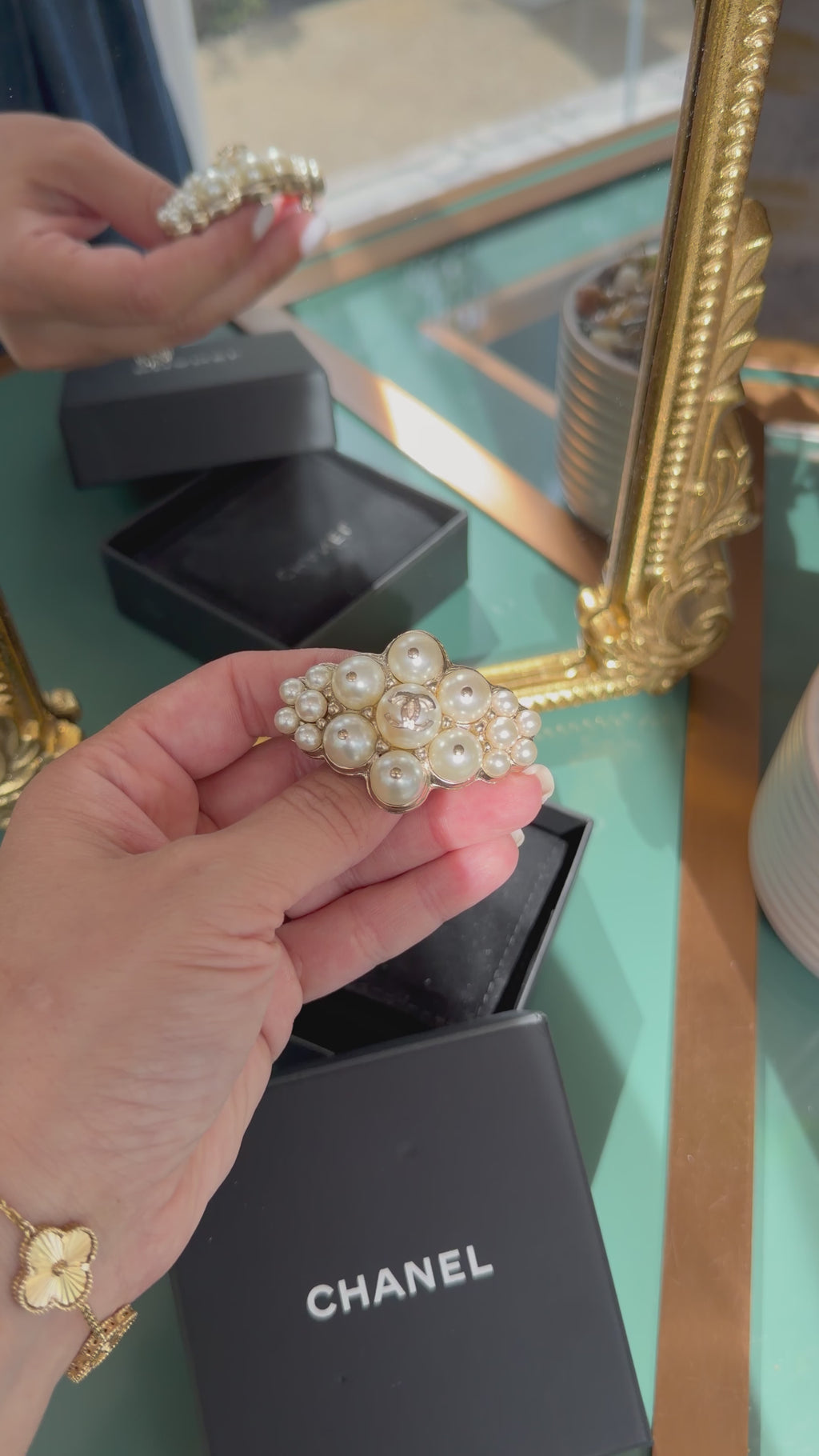 CHANEL COCO MARK PEARL BROOCH B15B